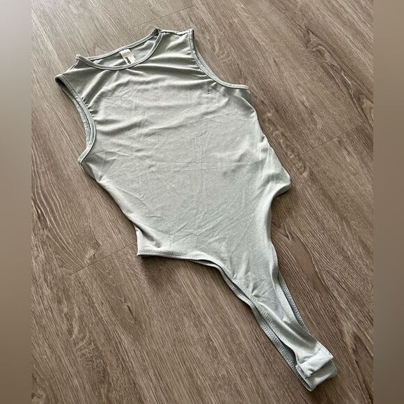 Missguided Bodysuit - Picture 3 of 7